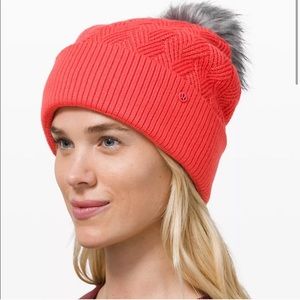 Lululemon Shepa Weave Pom Beanie WMLR One Size